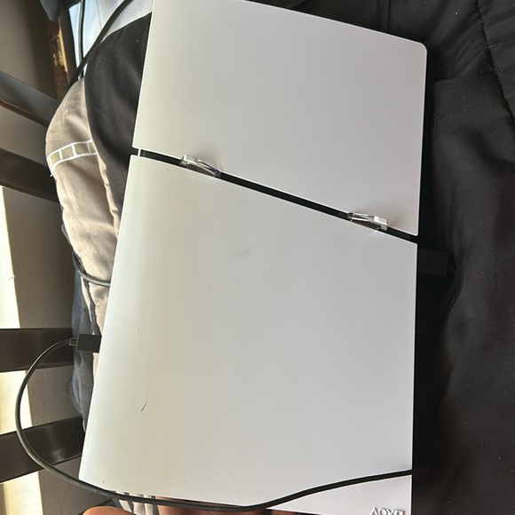Ps5 console/w cords